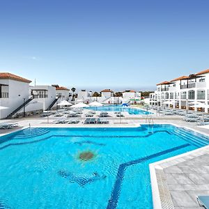 Broncemar Beach Suites